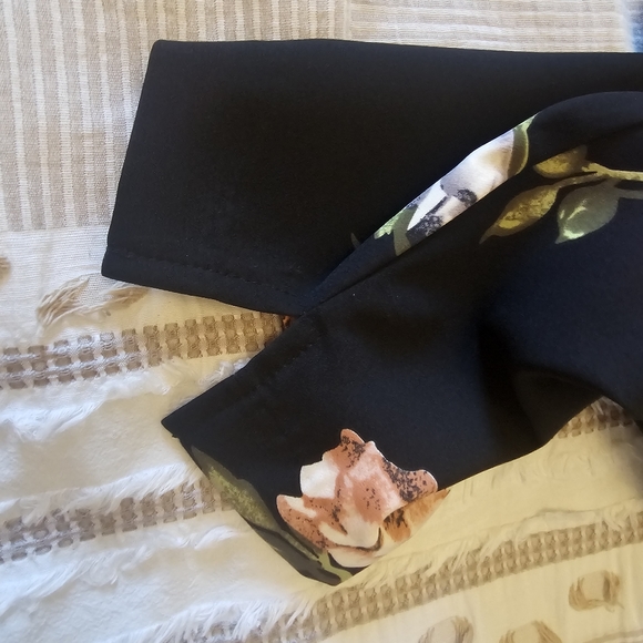 Women's floral pants, elastic waist plus tie - Picture 3 of 6